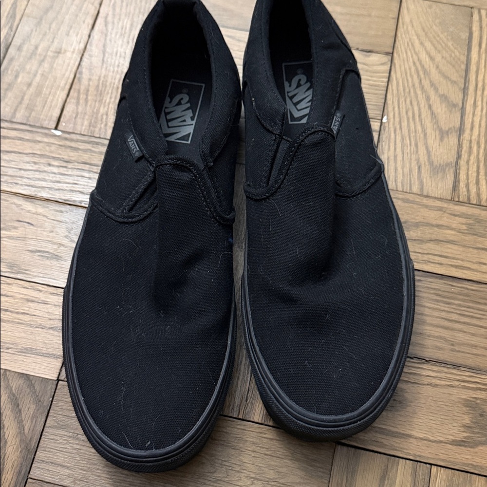 Vans Men's Classic Black Slip-On Sneakers men’s size 10